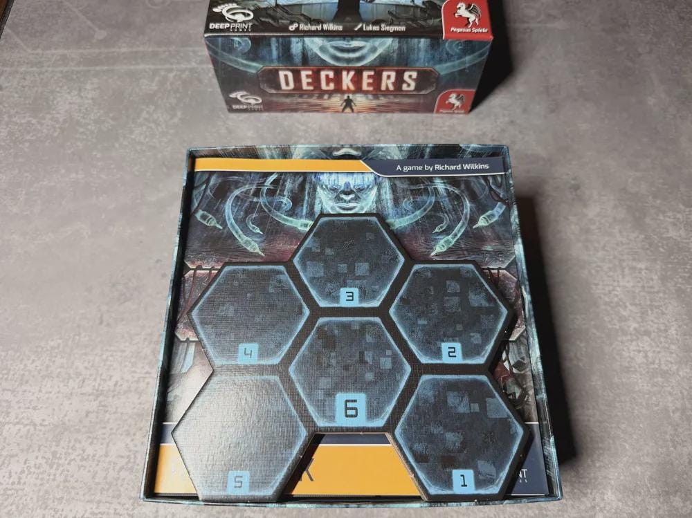 Deckers insert