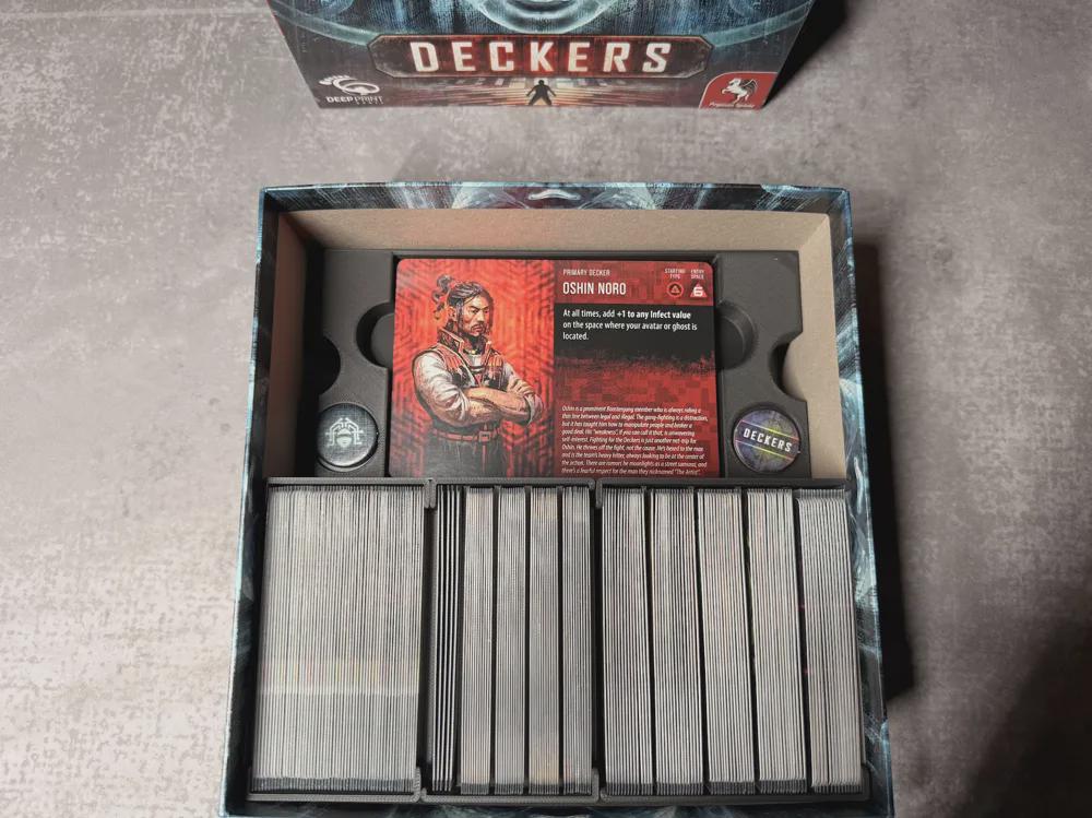 Deckers insert