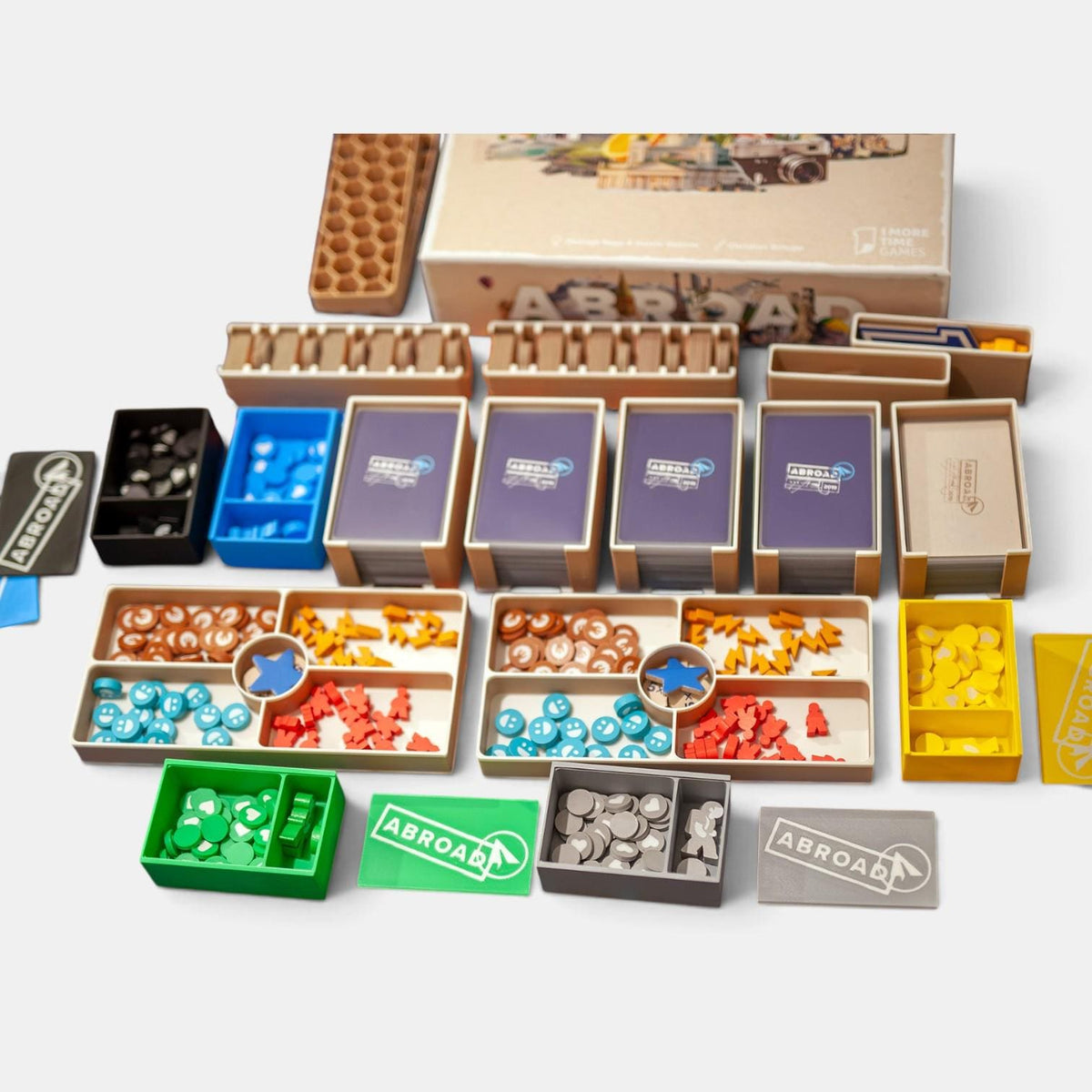 Abroad Boardgame Insert